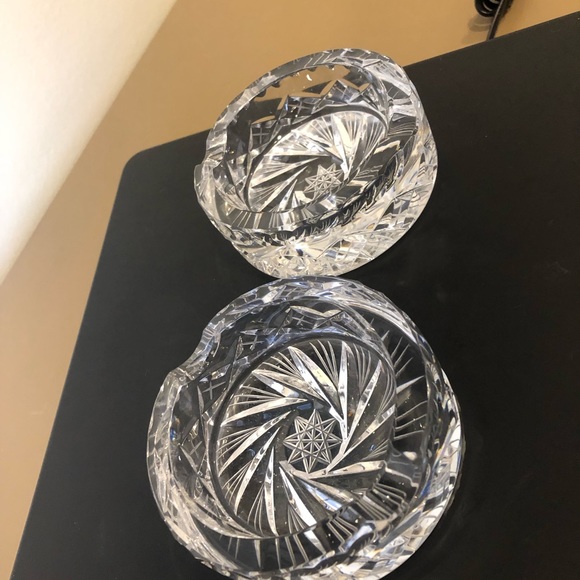 Vintage Crystal Ashtrays matching set - Picture 10 of 15